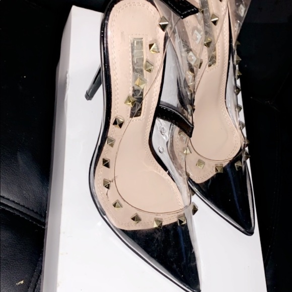 Heels - Picture 2 of 4